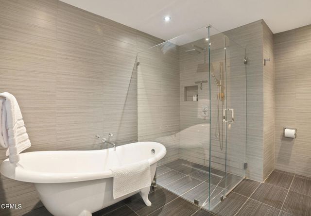 1025 Nithsdale Road, Pasadena, CA 91105