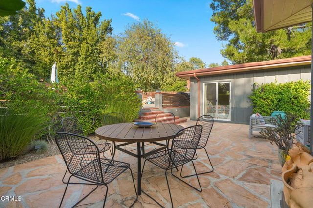 1025 Nithsdale Road, Pasadena, CA 91105