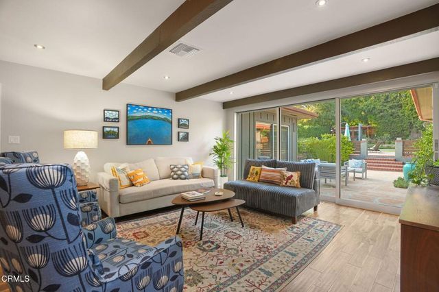 1025 Nithsdale Road, Pasadena, CA 91105