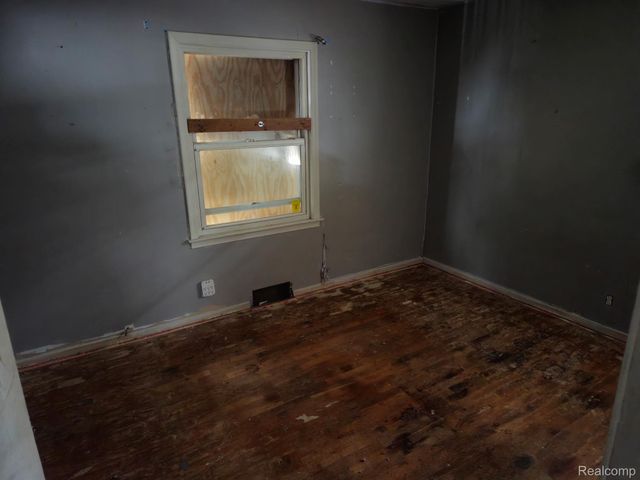 1627 Blackberry Lane, Flint, MI 48507