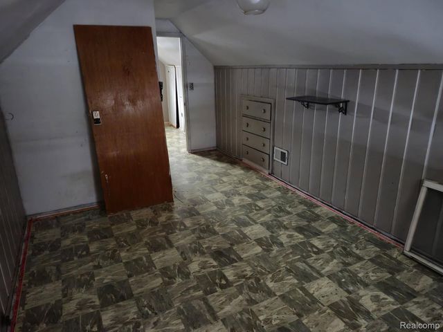 1627 Blackberry Lane, Flint, MI 48507