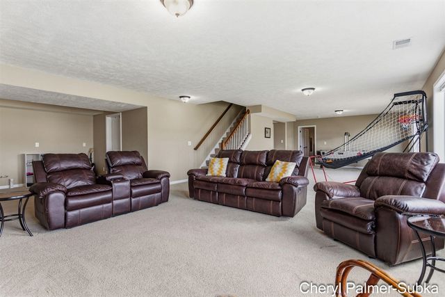 6293 Norfolk Drive, Muskegon, MI 49444