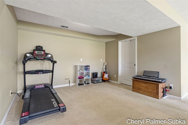 6293 Norfolk Drive, Muskegon, MI 49444