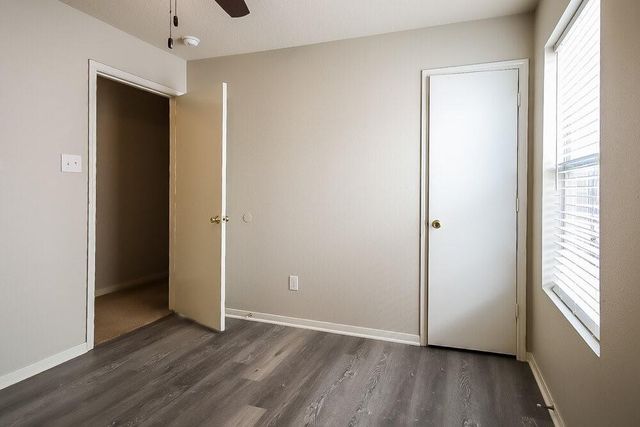 18407 Knob Hill Lake Lane, Humble, TX 77346