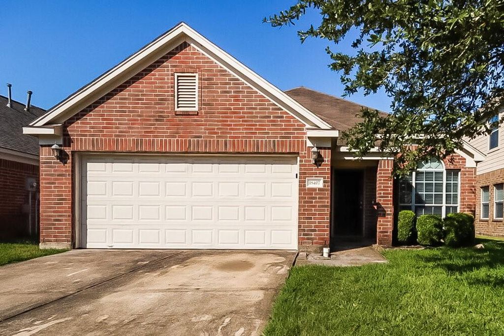 18407 Knob Hill Lake Lane, Humble, TX 77346
