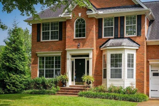 2610 Eagle Creek Way, Signal Mountain, TN 37377