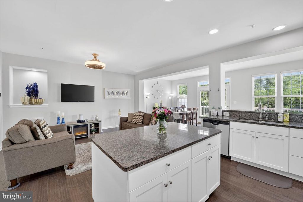 Image 14 of property listing at 15515 SUNNINGDALE PL, Upper Marlboro, MD 20774