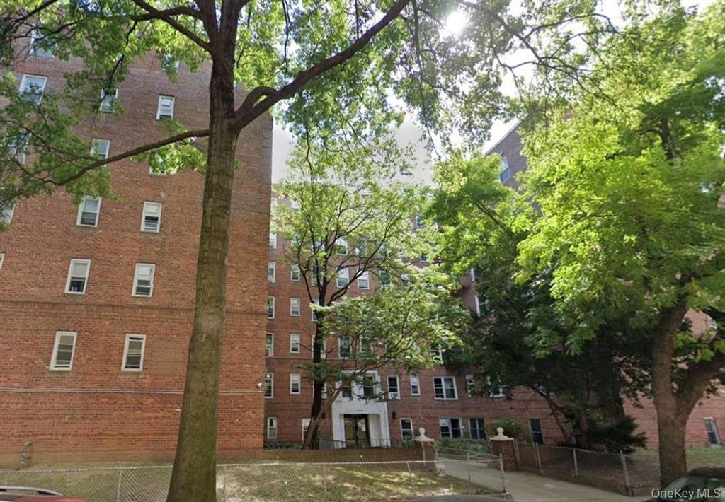 14444 41st Avenue 4C, Flushing, NY 11355
