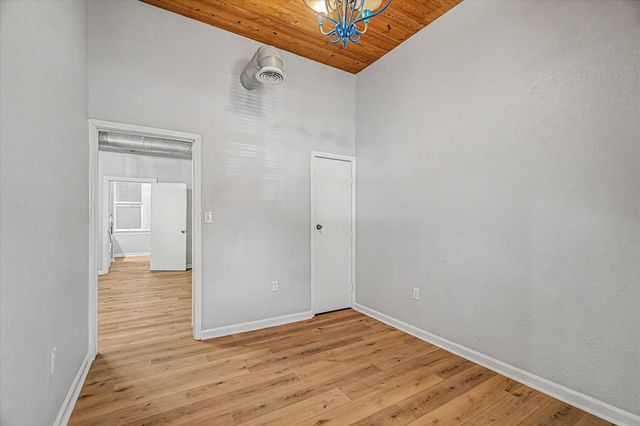 1827 Avenue O 2, Galveston, TX 77550