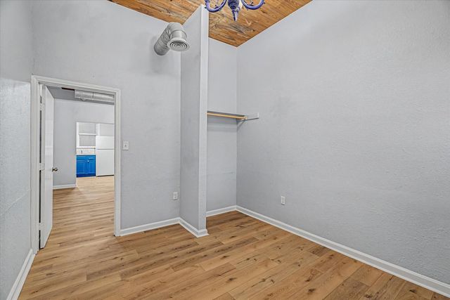 1827 Avenue O 2, Galveston, TX 77550
