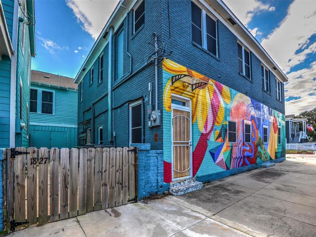1827 Avenue O 2, Galveston, TX 77550