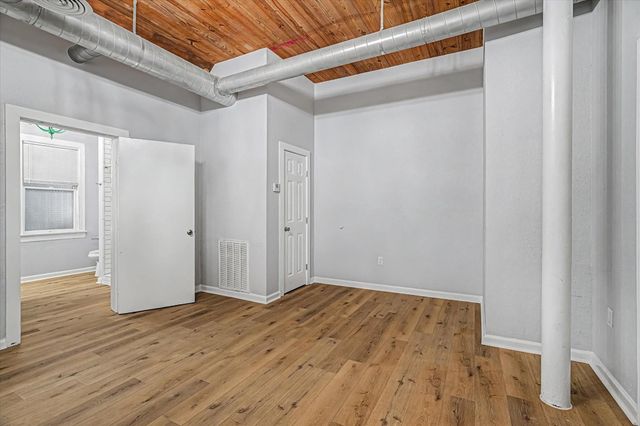 1827 Avenue O 2, Galveston, TX 77550