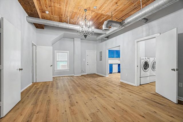 1827 Avenue O 2, Galveston, TX 77550