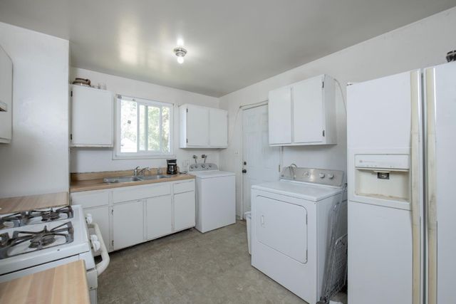 4431 N Augusta Street, Fresno, CA 93726