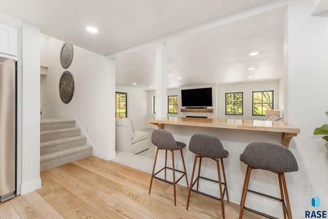 2841 E Old Orchard Trl Trail, Sioux Falls, SD 57103