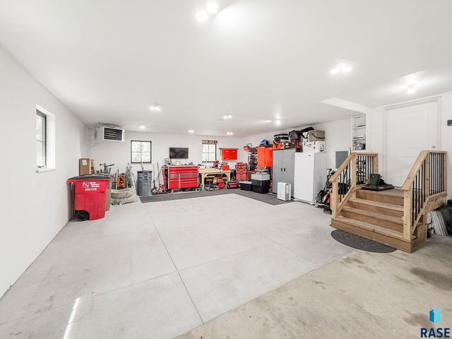 2841 E Old Orchard Trl Trail, Sioux Falls, SD 57103