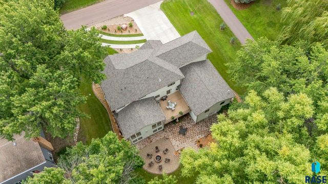 2841 E Old Orchard Trl Trail, Sioux Falls, SD 57103