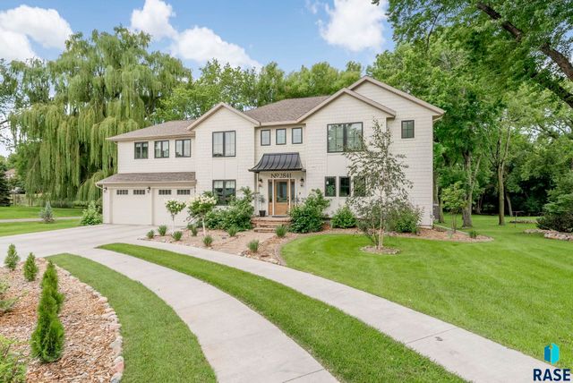 2841 E Old Orchard Trl Trail, Sioux Falls, SD 57103