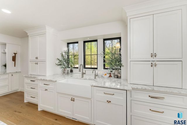 2841 E Old Orchard Trl Trail, Sioux Falls, SD 57103