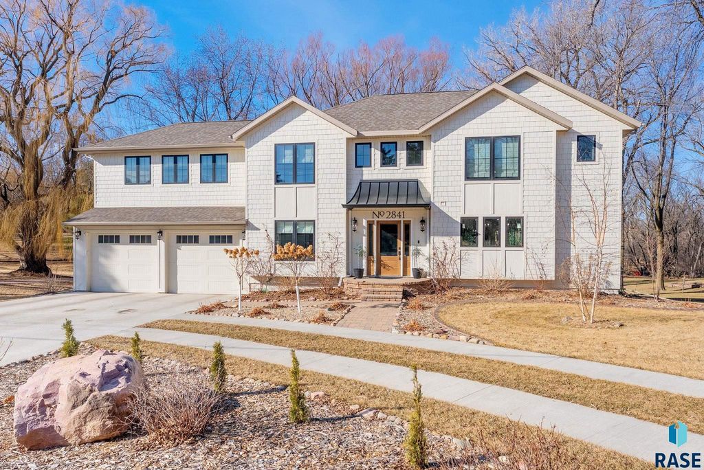 2841 E Old Orchard Trl Trail, Sioux Falls, SD 57103