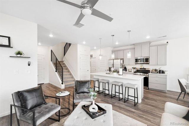 23728 E Ida Drive B, Aurora, CO 80016