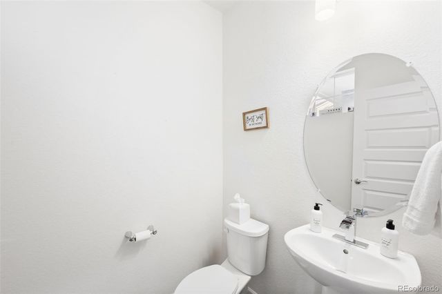 23728 E Ida Drive B, Aurora, CO 80016