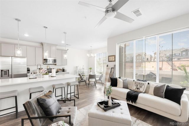 23728 E Ida Drive B, Aurora, CO 80016