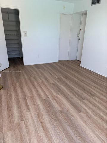 200 172nd St 222, Sunny Isles Beach, FL 33160