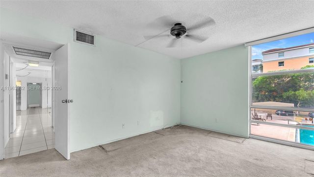 200 172nd St 222, Sunny Isles Beach, FL 33160