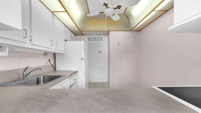 200 172nd St 222, Sunny Isles Beach, FL 33160