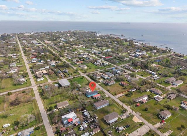 620 6th Street, Dickinson, TX 77539