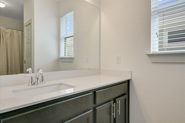 5801 Swayden LN, Austin, TX 78745