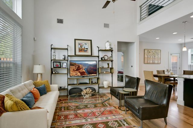 5801 Swayden LN, Austin, TX 78745