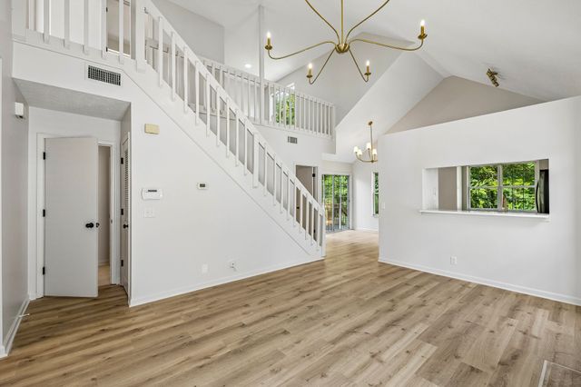 1040 Mulberry Way, Nashville, TN 37207