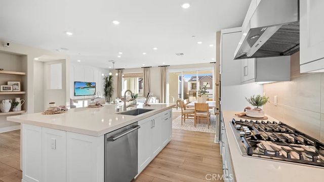 27387 Fox Den Place, Valencia, CA 91381