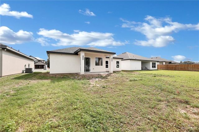 425 S 12th Street, Alamo, TX 78516