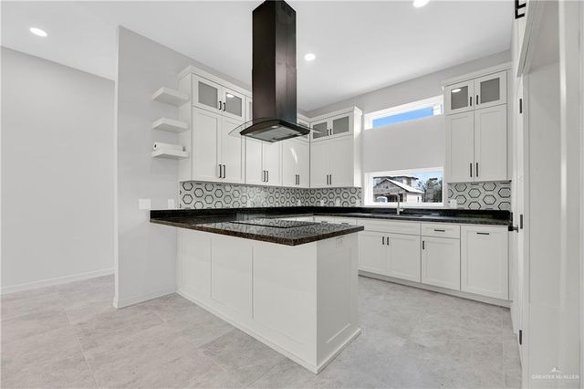 425 S 12th Street, Alamo, TX 78516