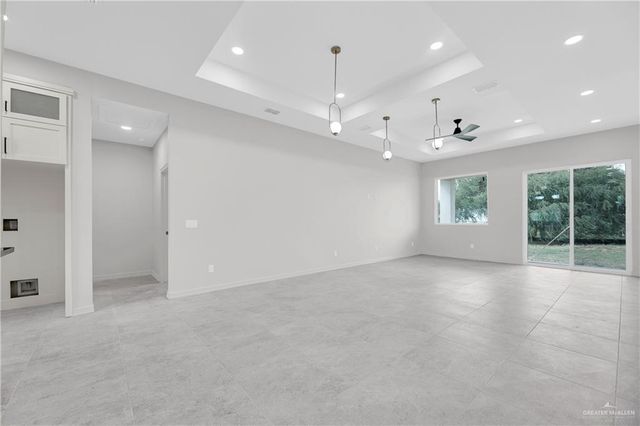 425 S 12th Street, Alamo, TX 78516