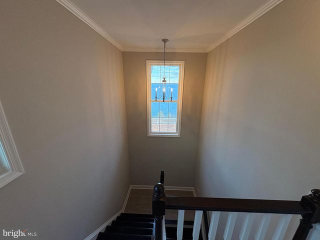 1077 N INDEPENDENCE DR, Montross, VA 22520