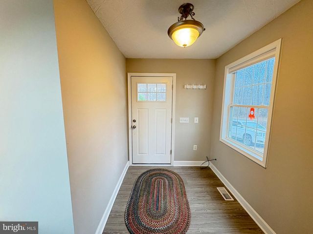 1077 N INDEPENDENCE DR, Montross, VA 22520