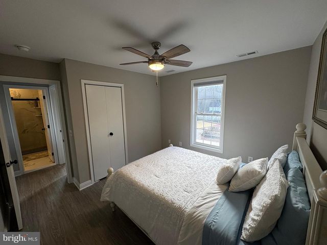 1077 N INDEPENDENCE DR, Montross, VA 22520