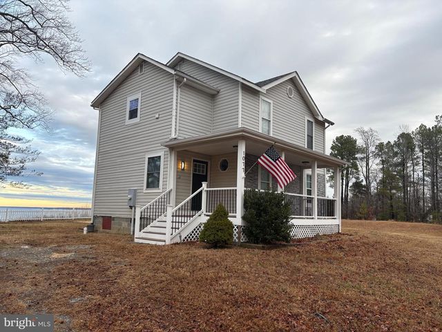 1077 N INDEPENDENCE DR, Montross, VA 22520