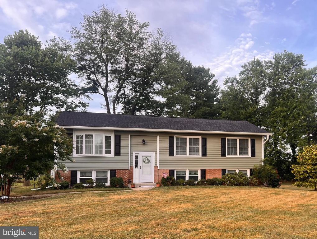 2422 DOUBS CT, Adamstown, MD 21710
