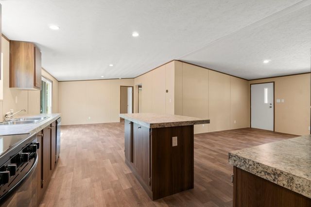 650 Wood Haven, Livingston, TX 77351