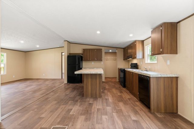 650 Wood Haven, Livingston, TX 77351