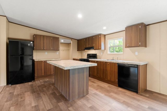 650 Wood Haven, Livingston, TX 77351