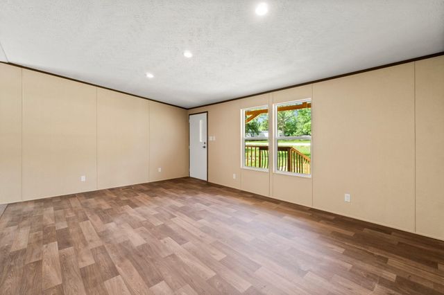 650 Wood Haven, Livingston, TX 77351