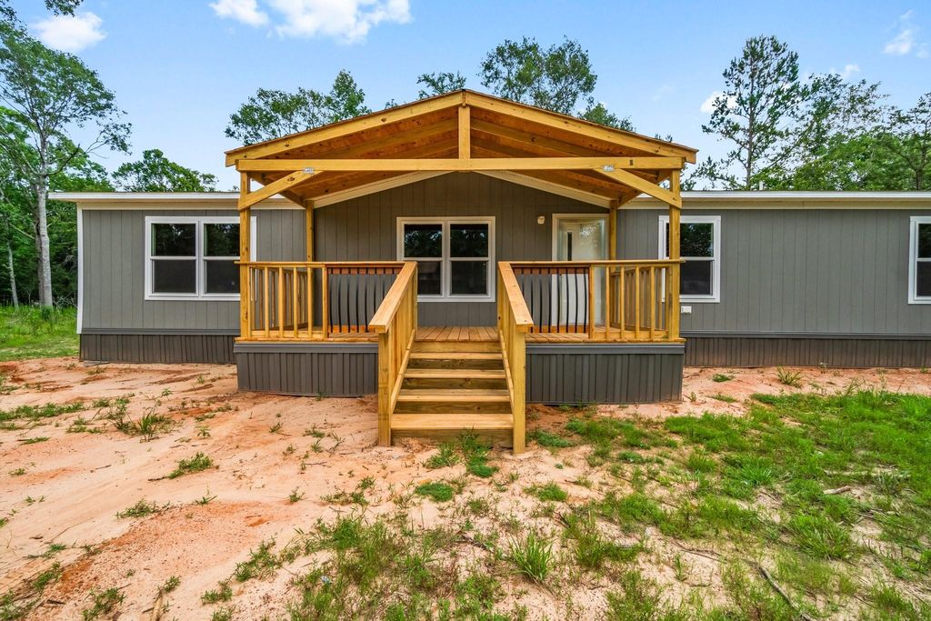 650 Wood Haven, Livingston, TX 77351