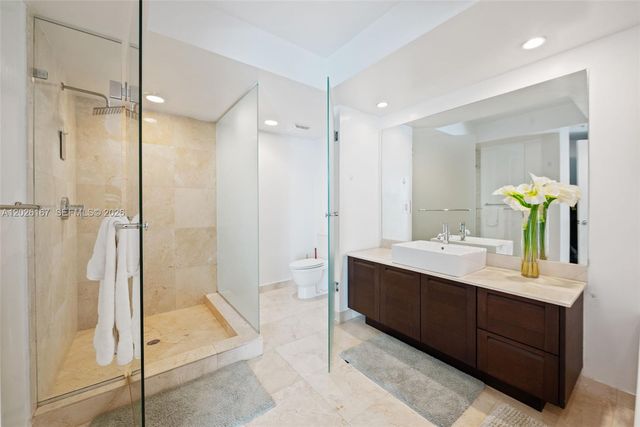 150 Sunny Isles Blvd 1-1101, Sunny Isles Beach, FL 33160