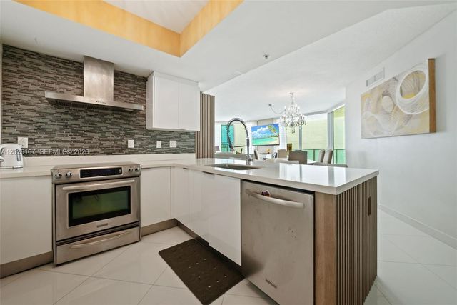 150 Sunny Isles Blvd 1-1101, Sunny Isles Beach, FL 33160